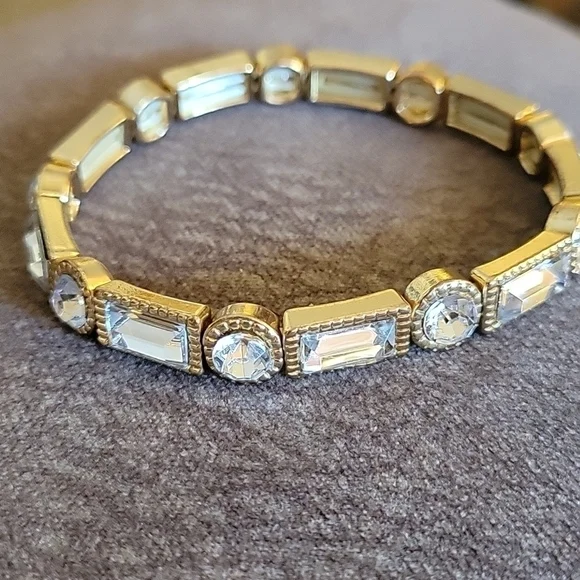 3/$20 Paparazzi Goldtone Crystal Art Deco Stretch Bracelet - Picture 2 of 5